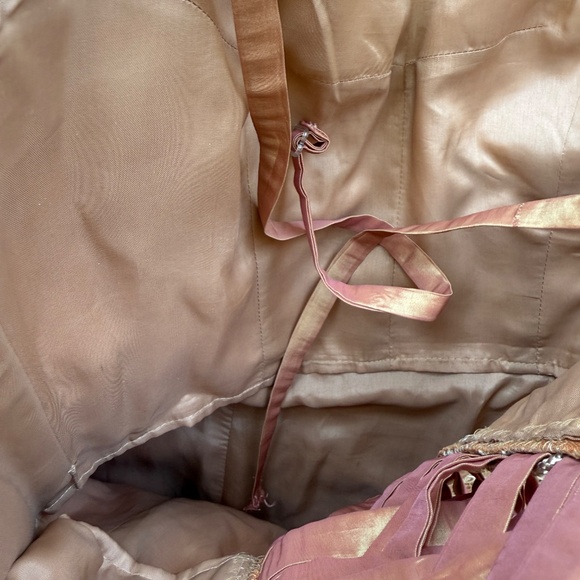 Absolutely Stunning Strapless Lace, Bead and Sequin Prom Formal - Picture 10 of 11